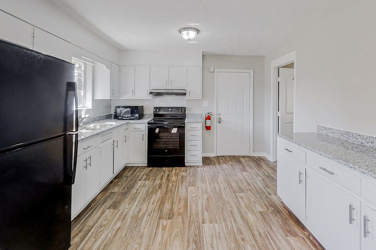 Magnolia Dr - Photo 5 of 18