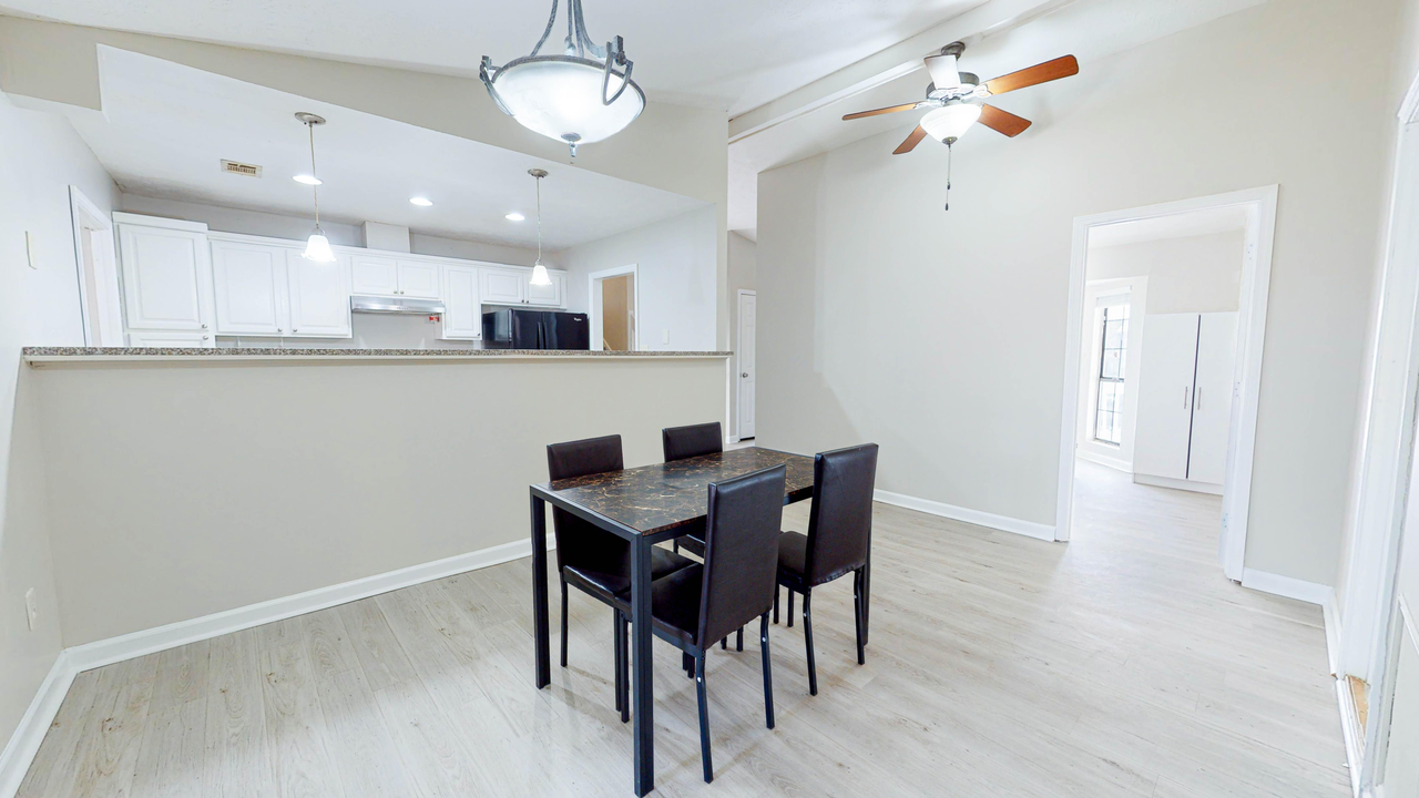 Charring Cross Ct - Photo 3 of 25