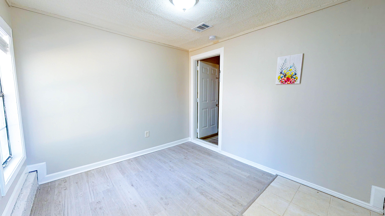 Charring Cross Ct - Photo 5 of 25