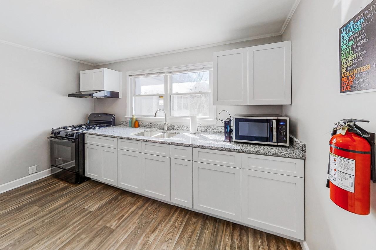 Fielder Rd - Photo 2 of 8