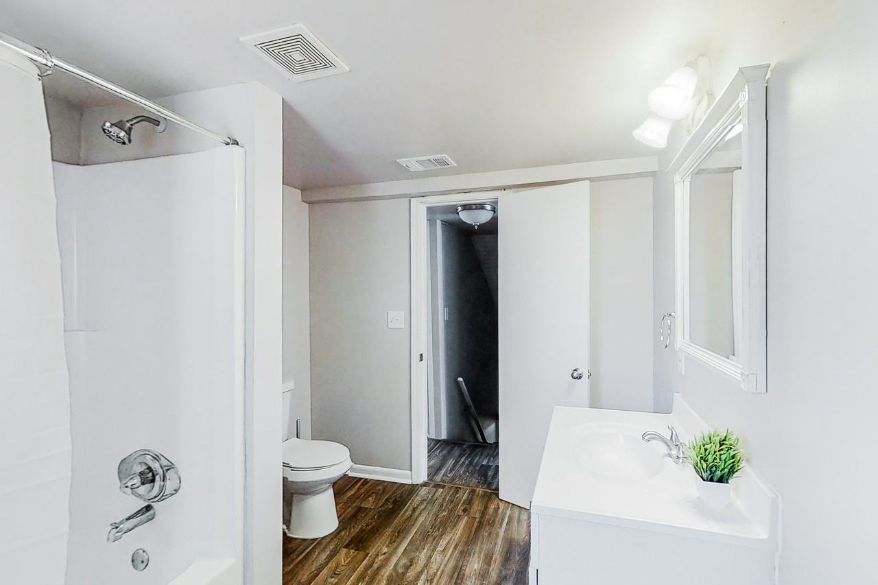 Fielder Rd - Photo 5 of 8