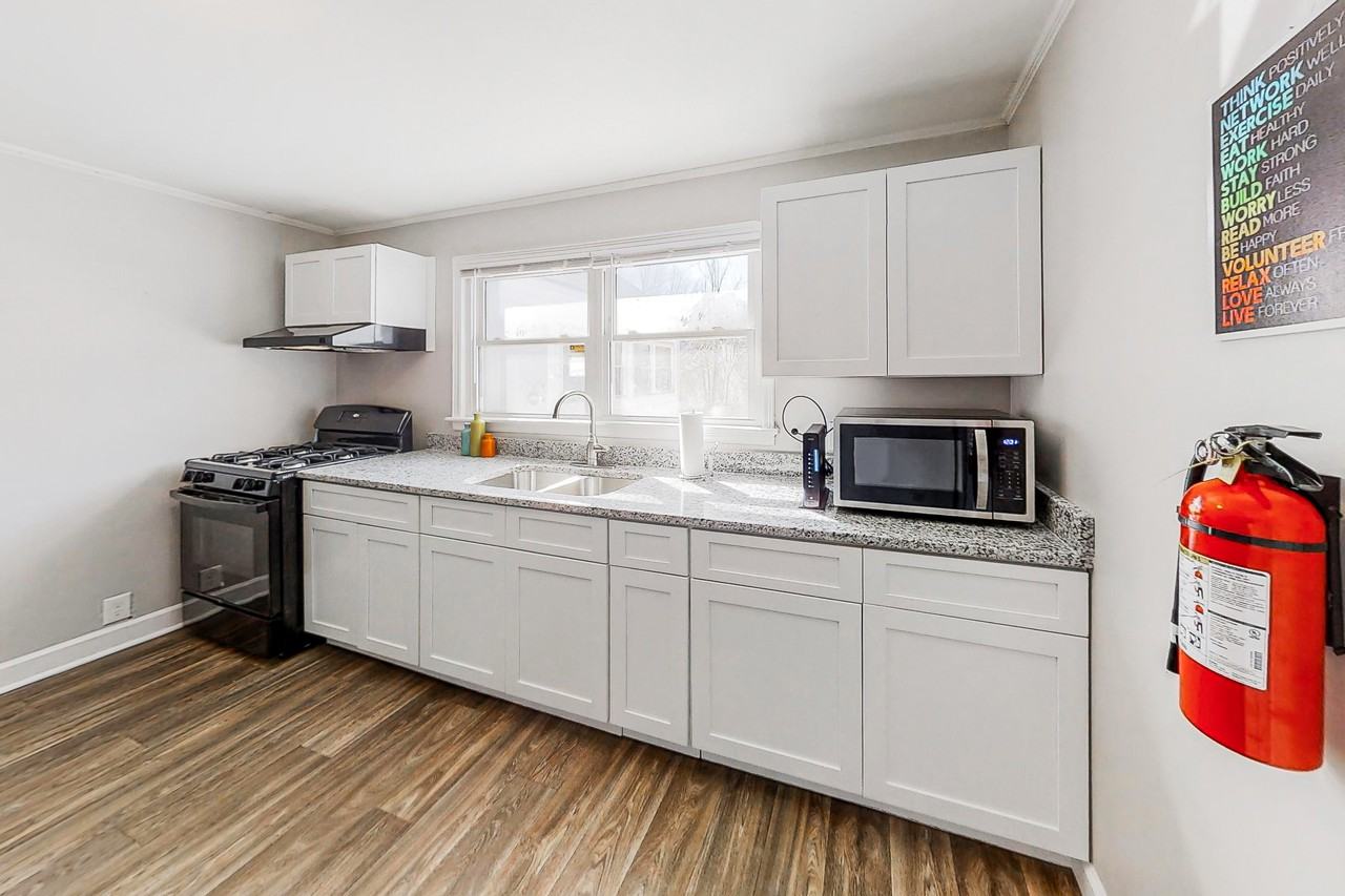 Fielder Rd - Photo 4 of 8