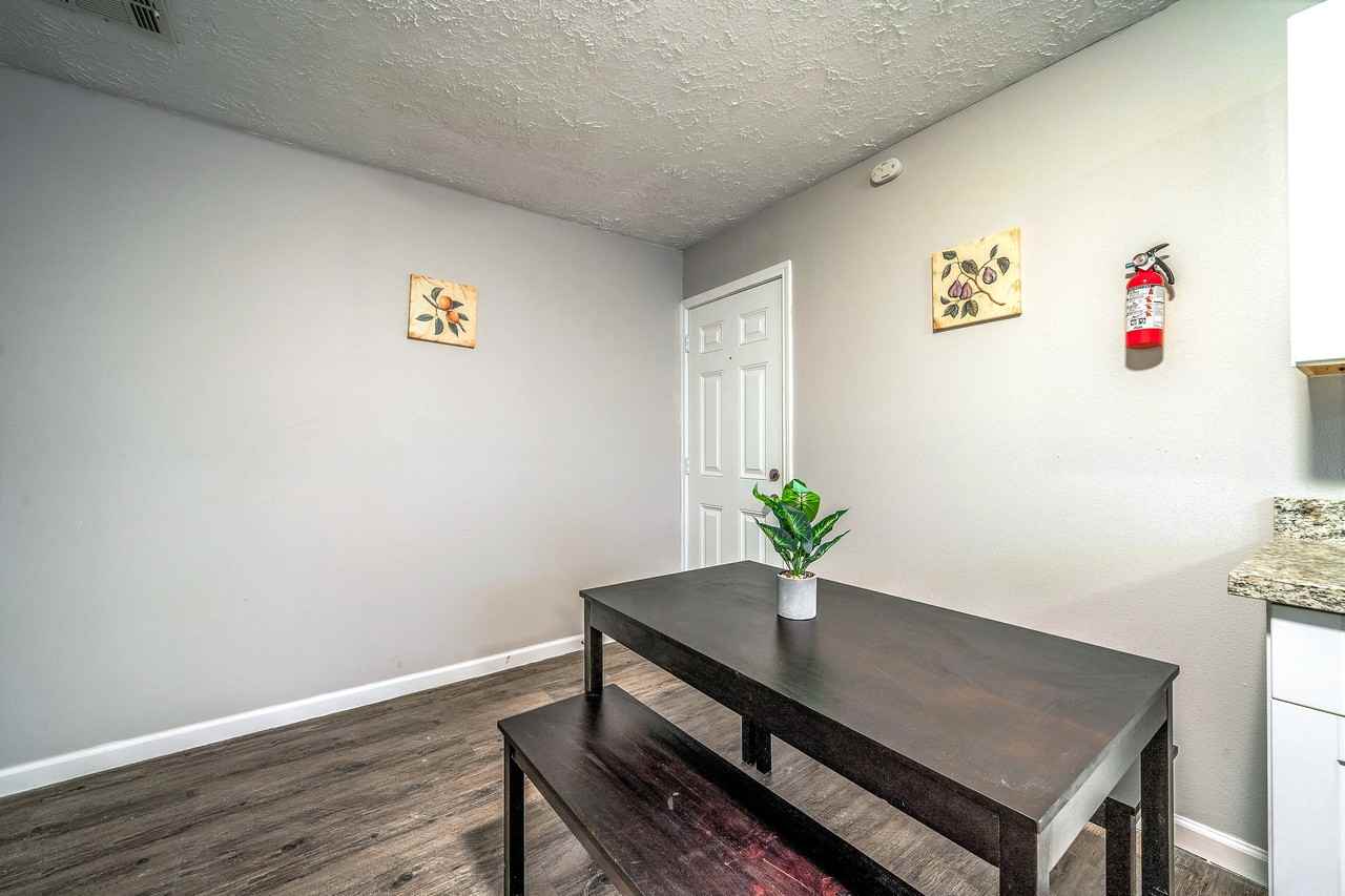 Tiffany Dr - Photo 5 of 18