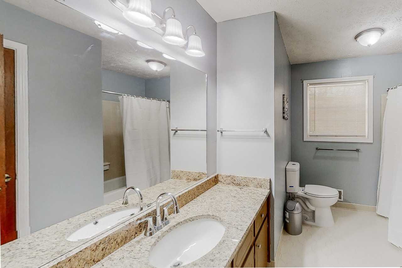 Botany Drive - Photo 7 of 12