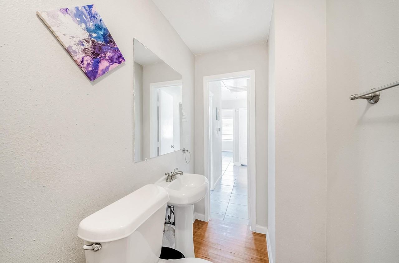 Chatwood Dr - Photo 5 of 17