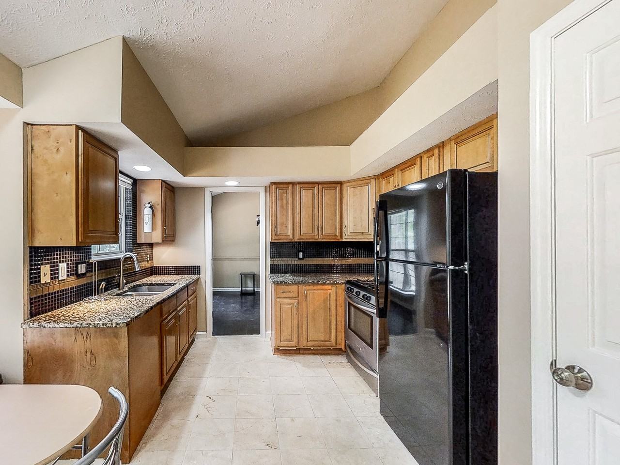 Brasac Dr - Photo 3 of 7