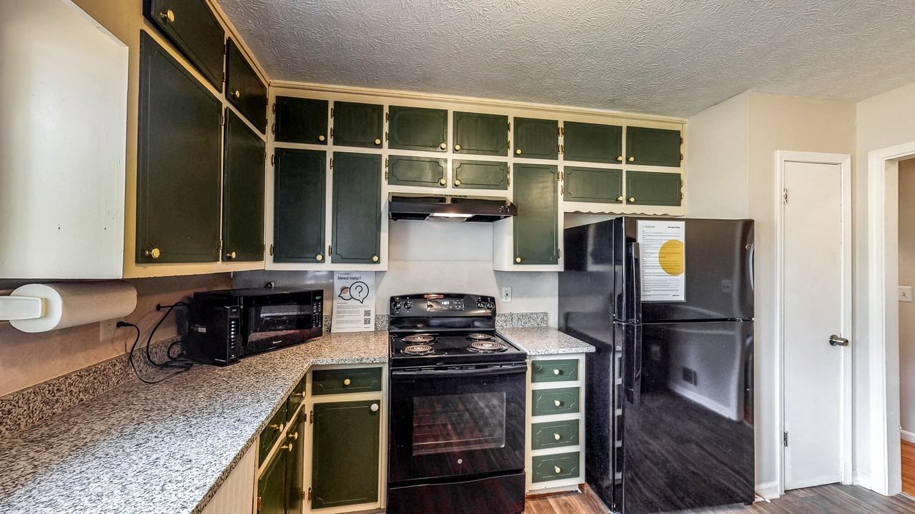 Autumn Dr - Photo 2 of 8