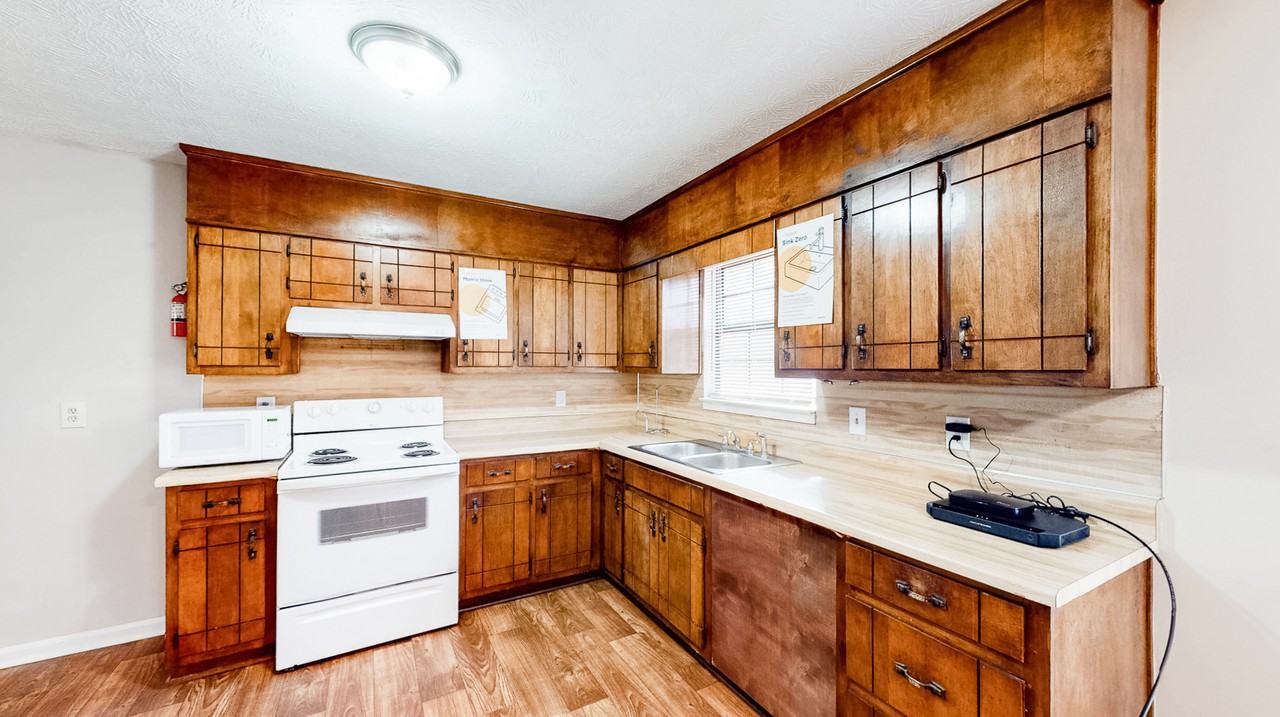 Apache Ln - Photo 4 of 11