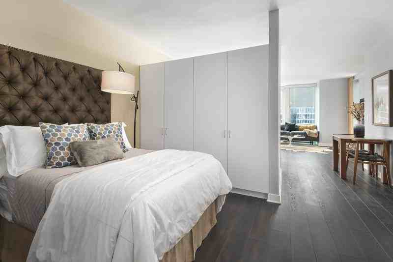 25 W Randolph St - Photo 3 of 20