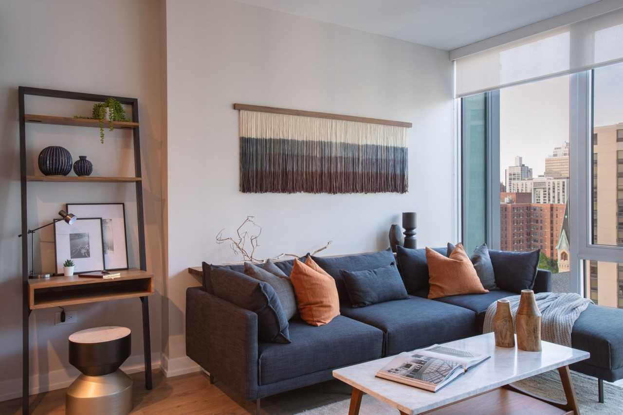 202 W Hill St #1-1 - Photo 5 of 23