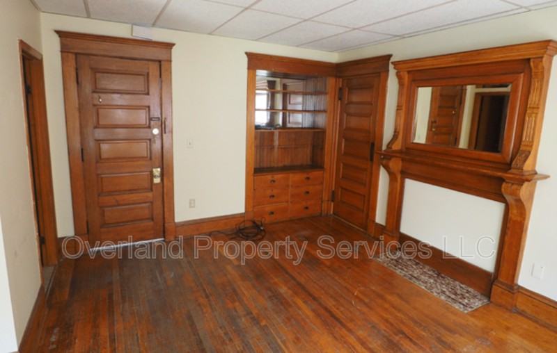 90 N Winooski Ave - Photo 4 of 5