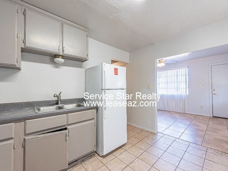 5642 S 14th Ave - Photo 4 of 27