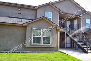 featured image of 1037 West Pine Avenue #2