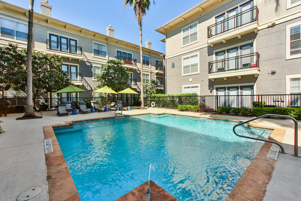 Metro Midtown - Photo 3 of 15