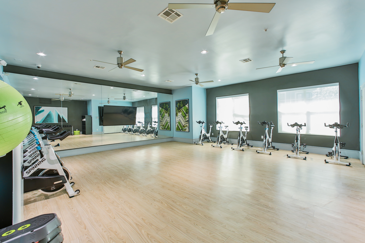 Metro Midtown - Photo 6 of 15