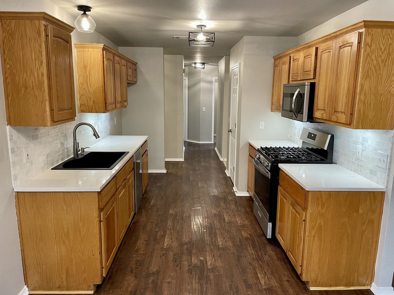 5114 South Greenan Drive West - Photo 2 of 17