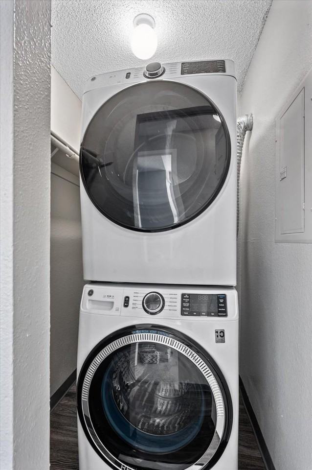 14107 E Kansas Pl - Photo 3 of 25