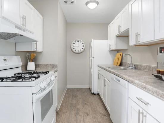 31597 Harlo Dr - Photo 2 of 42