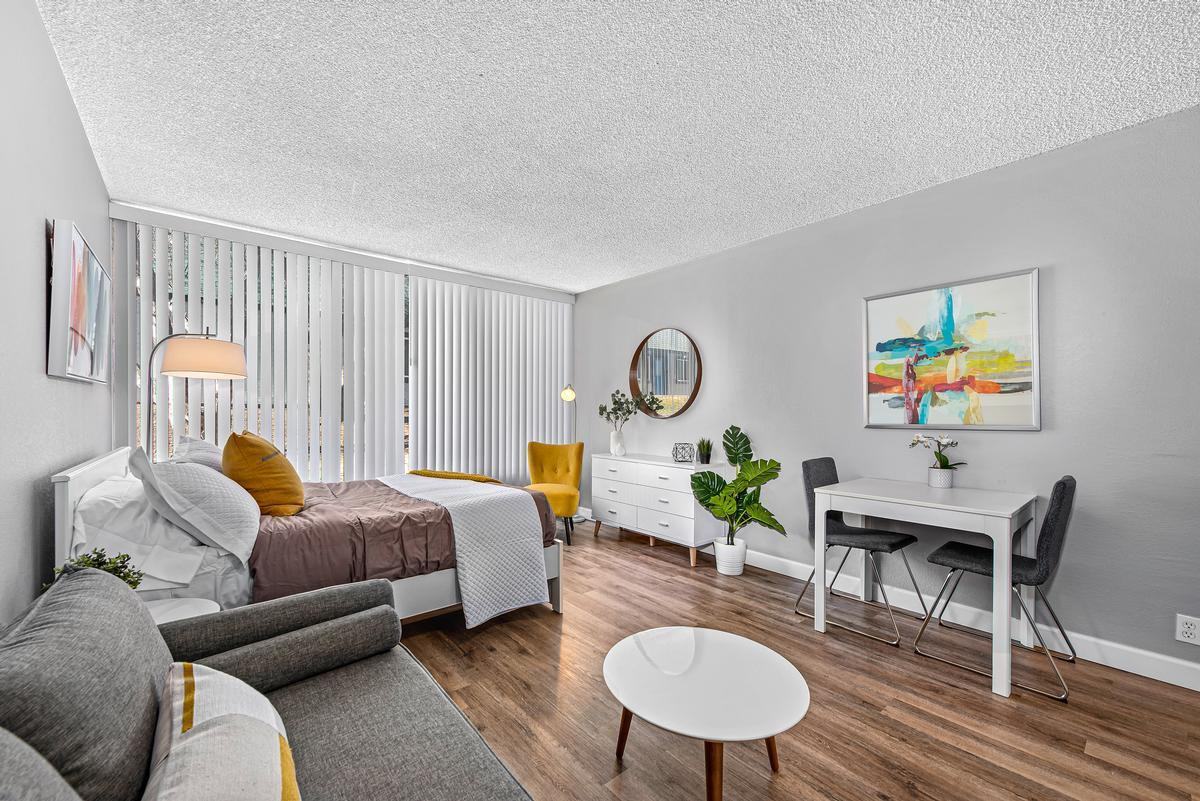 3125 Sinton Rd - Photo 2 of 10