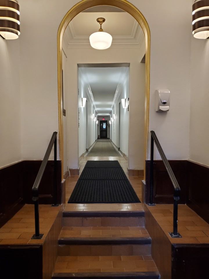 404 Spadina Road #206 - Photo 5 of 10