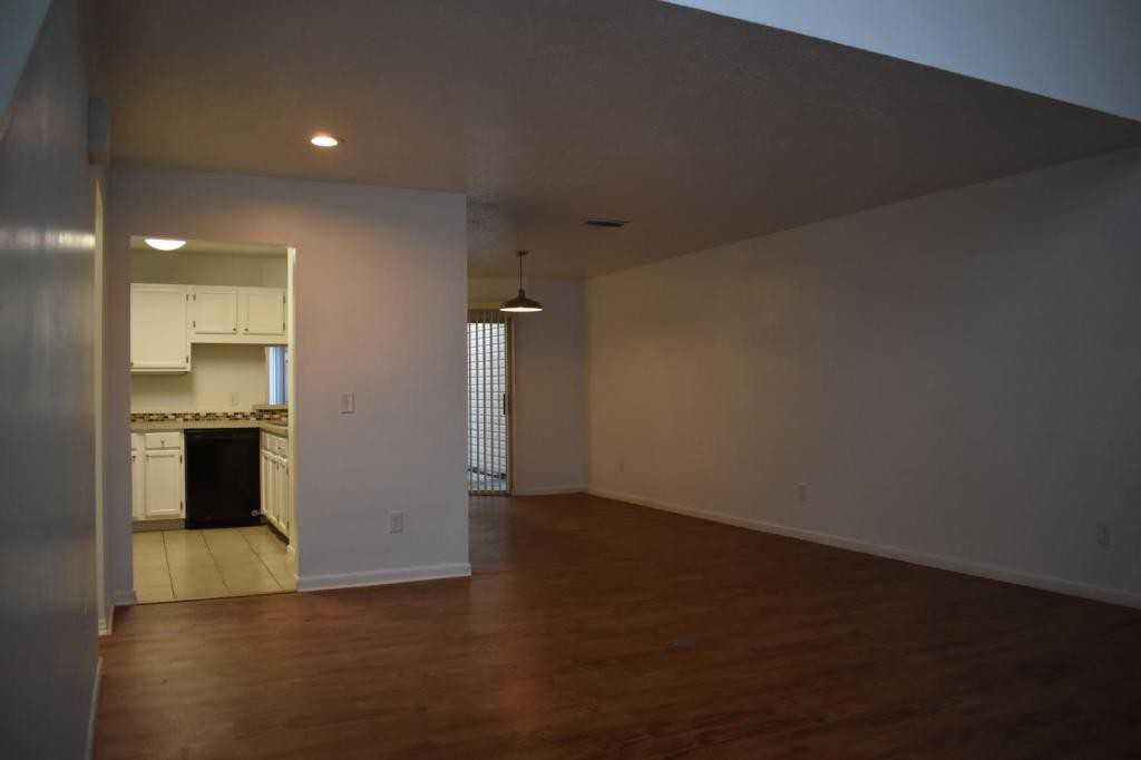 5204 Sw 21st Pl - Photo 3 of 28