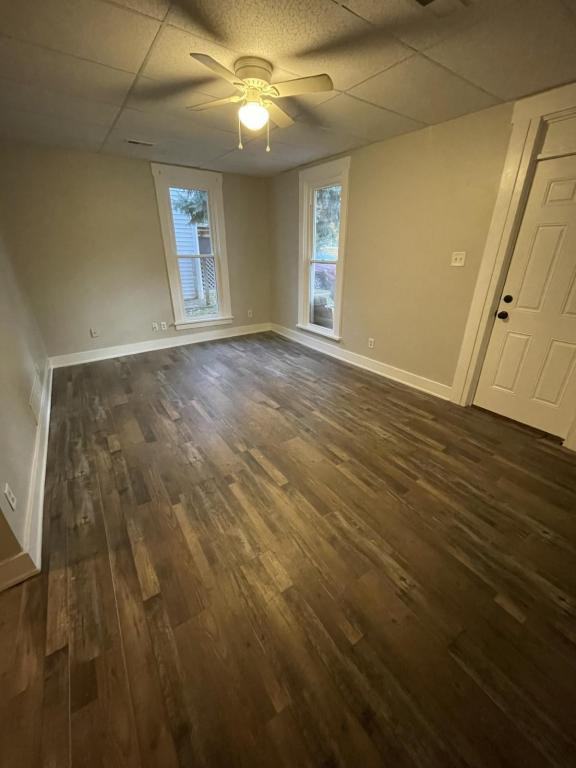 221 N Cherry St - Photo 2 of 11