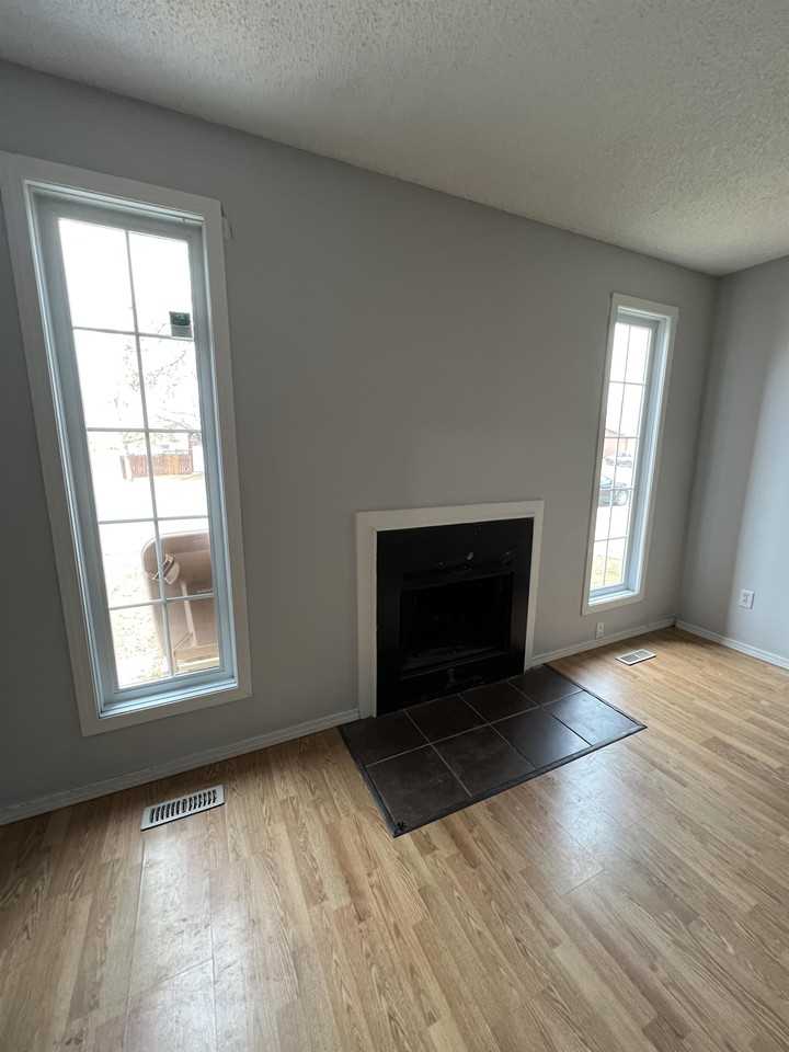 205 Thomson Ave Apartments in Glencairn, Regina, SK S4N 5L2 Zumper