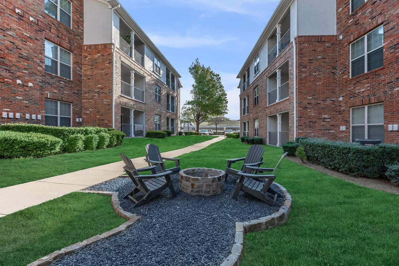 Lost Creek Apartments - Photo 2 of 41