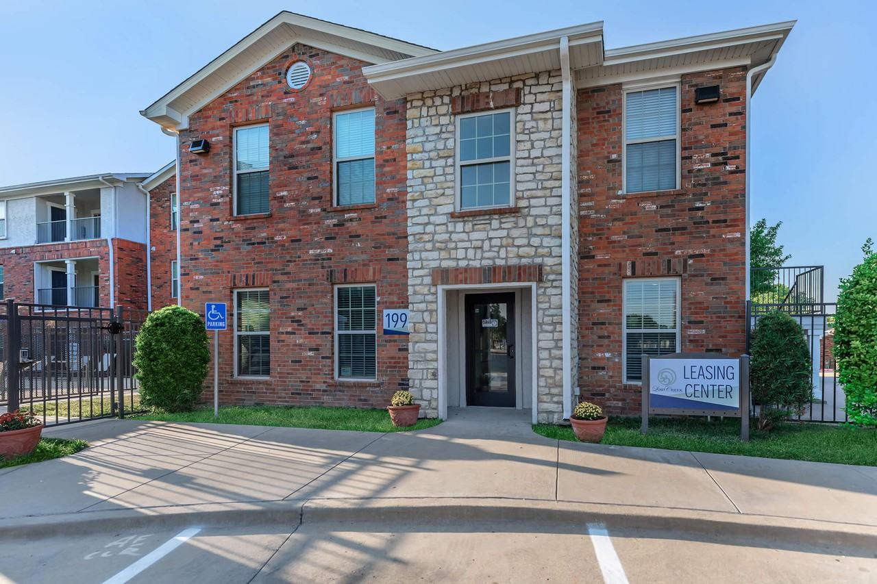 Lost Creek Apartments - Photo 4 of 41