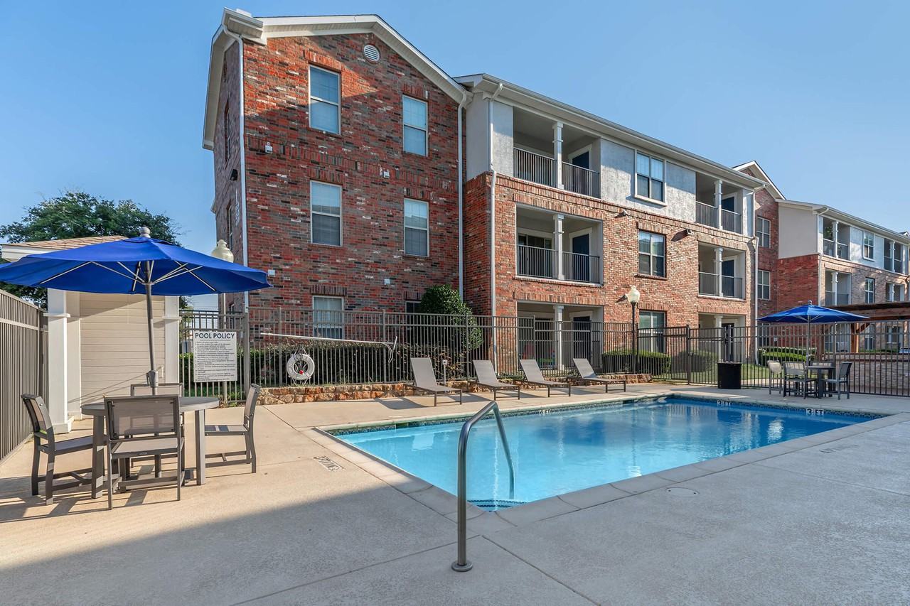 Lost Creek Apartments - Photo 6 of 41