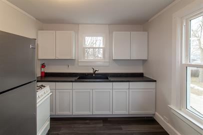 123 11th Avenue Southeast - Photo 2 of 28