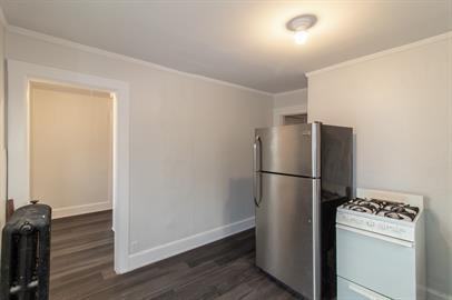 123 11th Avenue Southeast - Photo 3 of 28