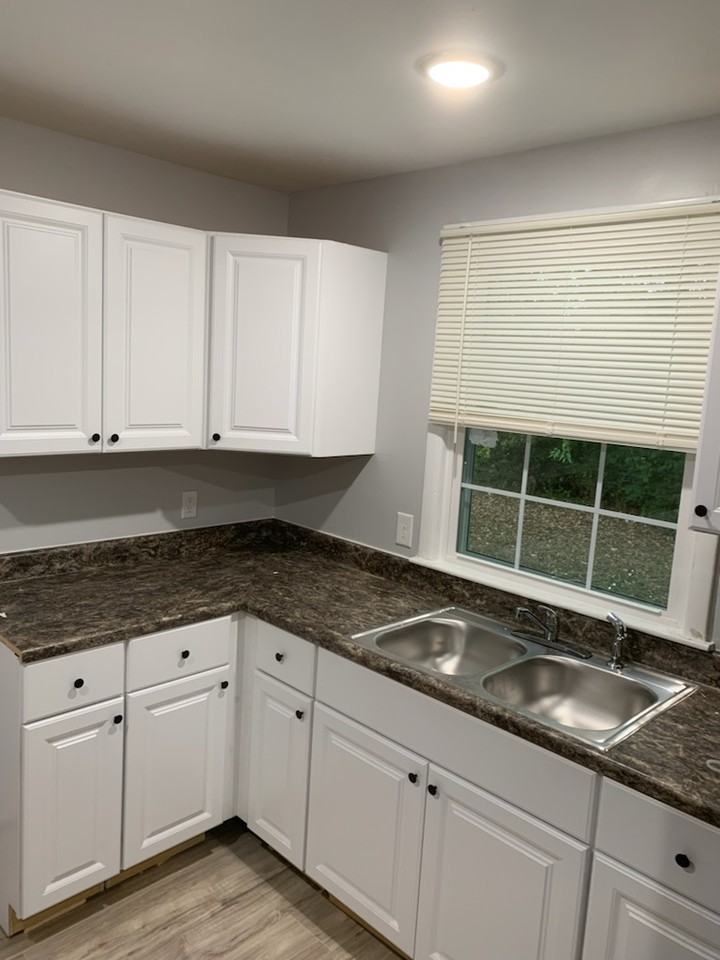 3208 Holland Ln - Photo 2 of 3