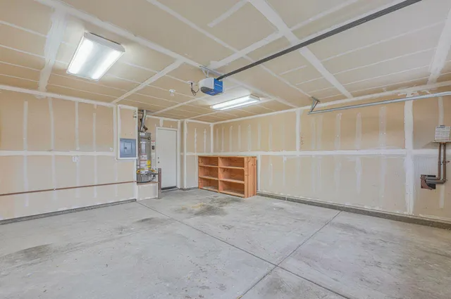 000 Estrella Street - Photo 3 of 4