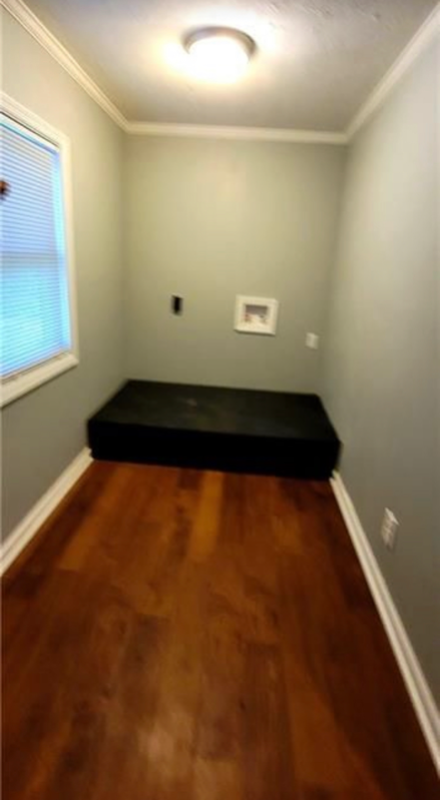 434 Grimsley Rd - Photo 2 of 18