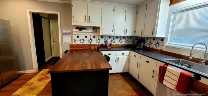 434 Grimsley Rd - Photo 5 of 18