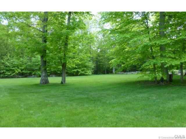 158 Scuppo Rd - Photo 3 of 10