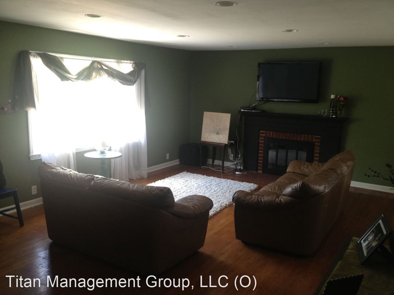 920 Carrolton Blvd - Photo 3 of 38