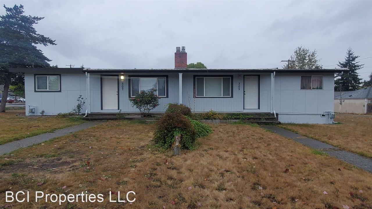 307 Edwards SW - Photo 2 of 19