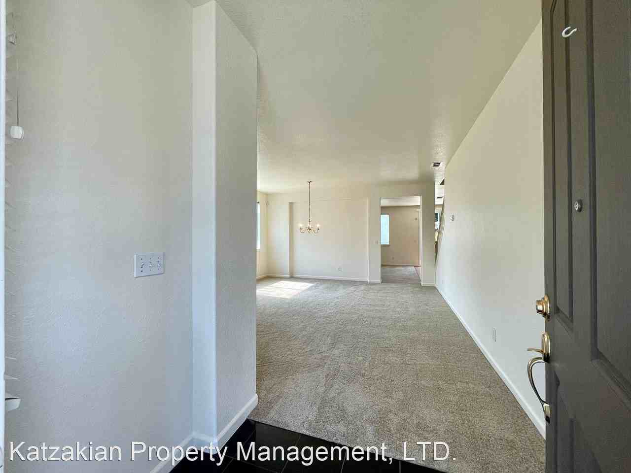 5411 Brook Meadow Ct - Photo 3 of 44