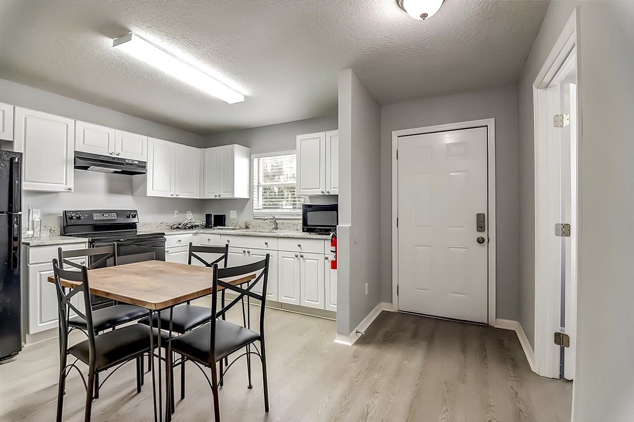 E 38th Ave - Photo 2 of 8