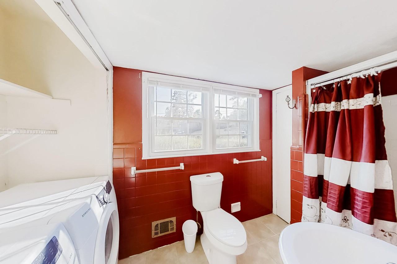 Finesse Dr - Photo 3 of 9