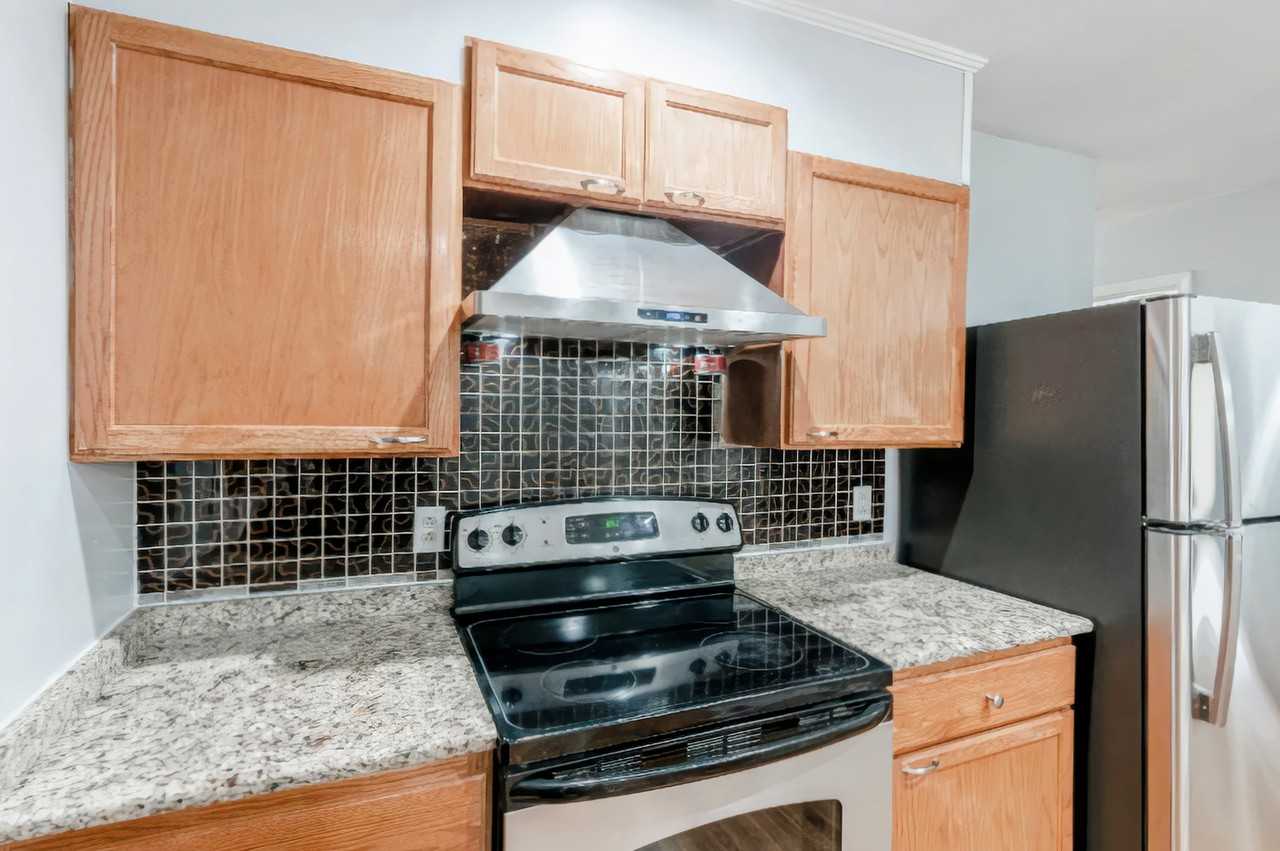 Magnolia Ln - Photo 2 of 8