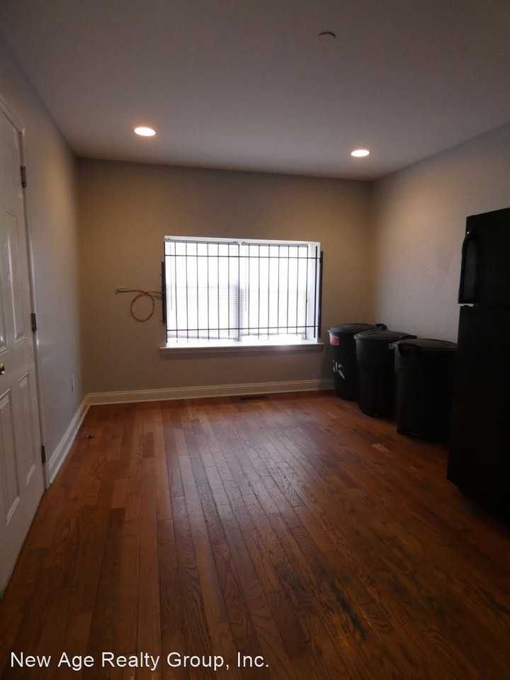 2212 N. 16th Street - Photo 2 of 11