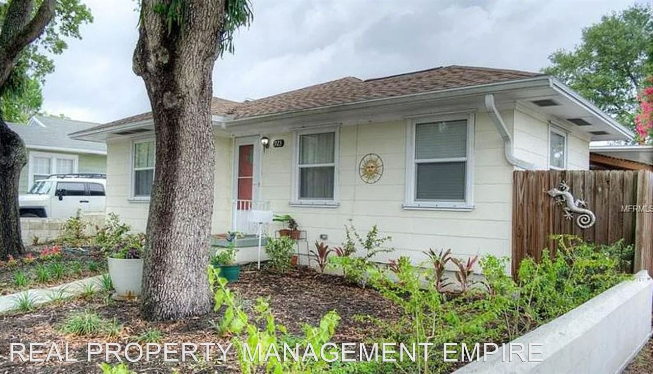 923 26th St N - Photo 2 of 50