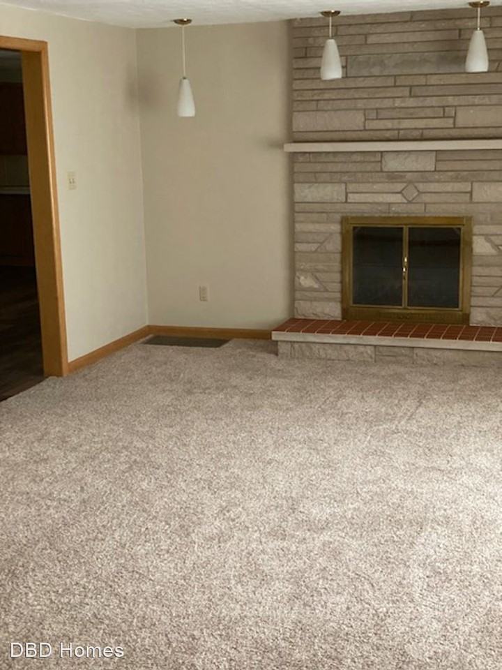 3316 Glencairn Dr - Photo 2 of 10