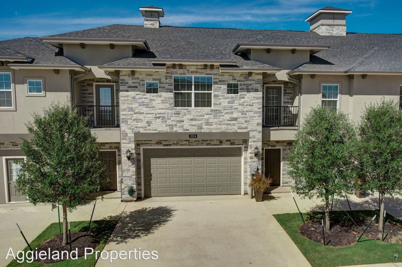 3322 Papa Bear Dr - Photo 2 of 14