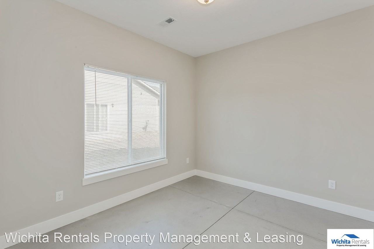 224 E Northern Ct - Photo 2 of 13