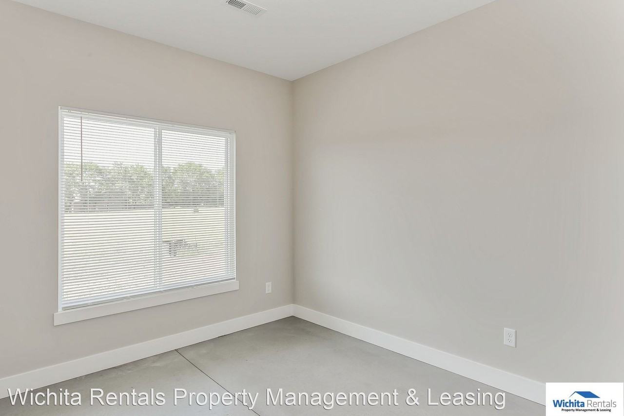 224 E Northern Ct - Photo 3 of 13