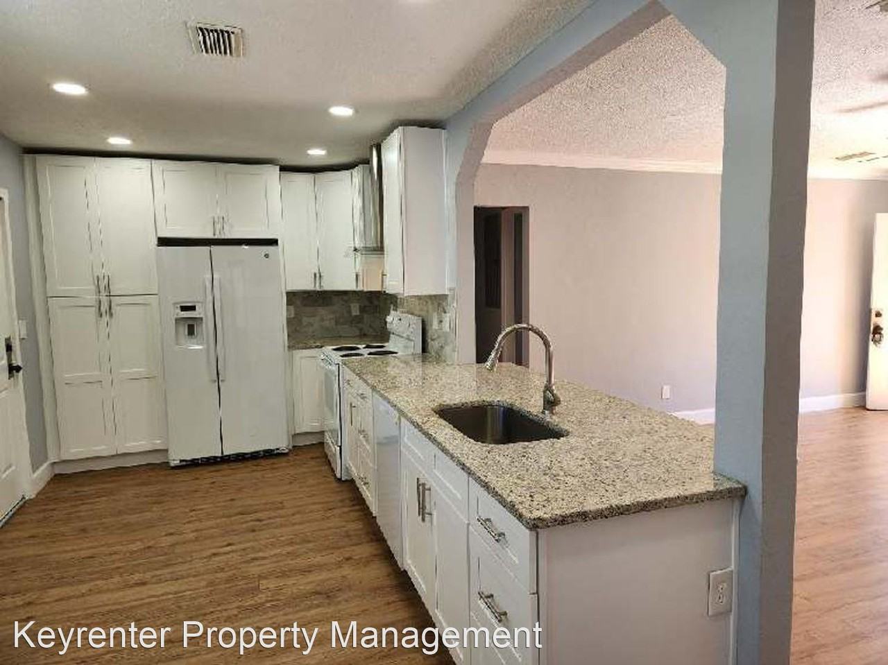 5359 Kingsbury street - Photo 2 of 20